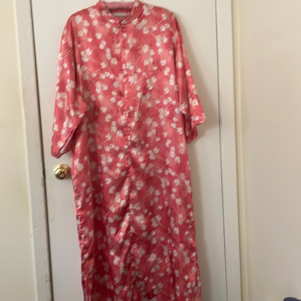 Women’s kimono robe size large